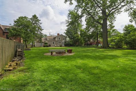 27065 Lake Road Bay Village OH 44140