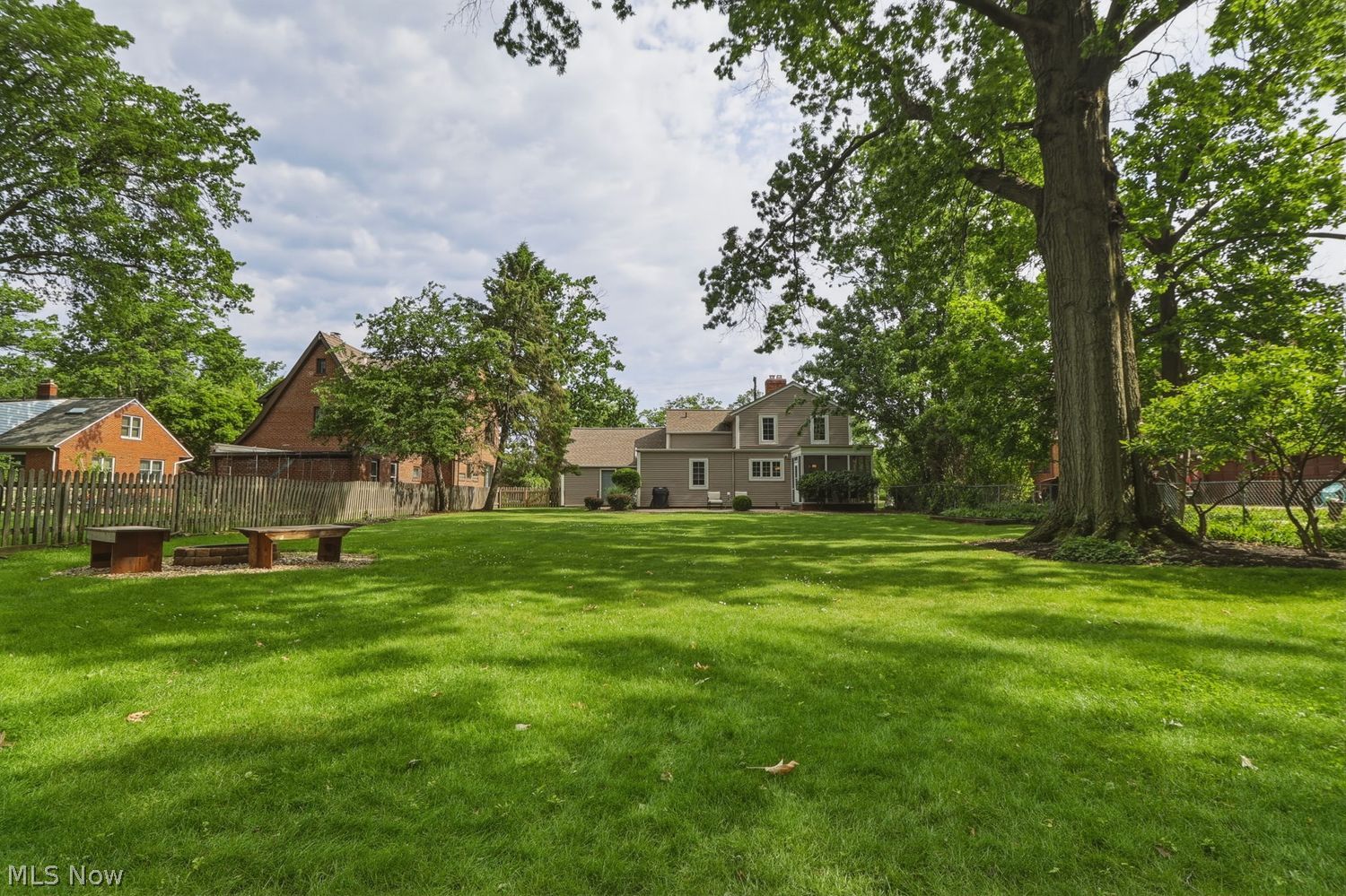 27065 Lake Road Bay Village OH 44140
