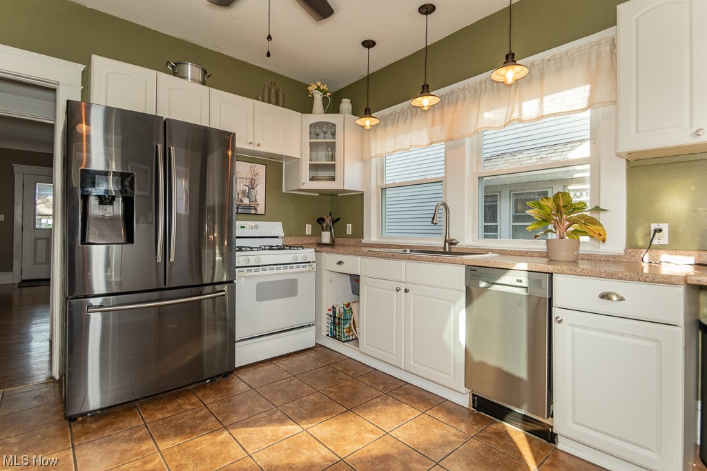 1379 Hall Avenue Lakewood OH 44107