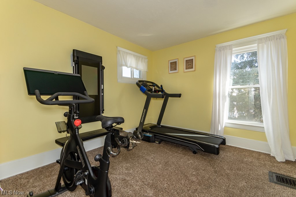 1379 Hall Avenue Lakewood OH 44107