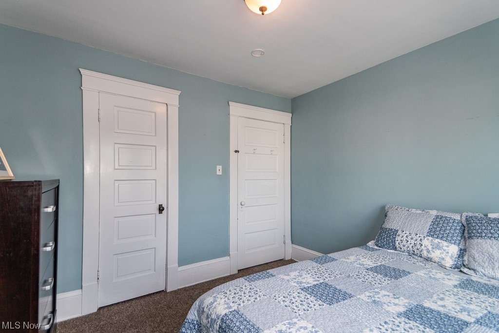 1379 Hall Avenue Lakewood OH 44107