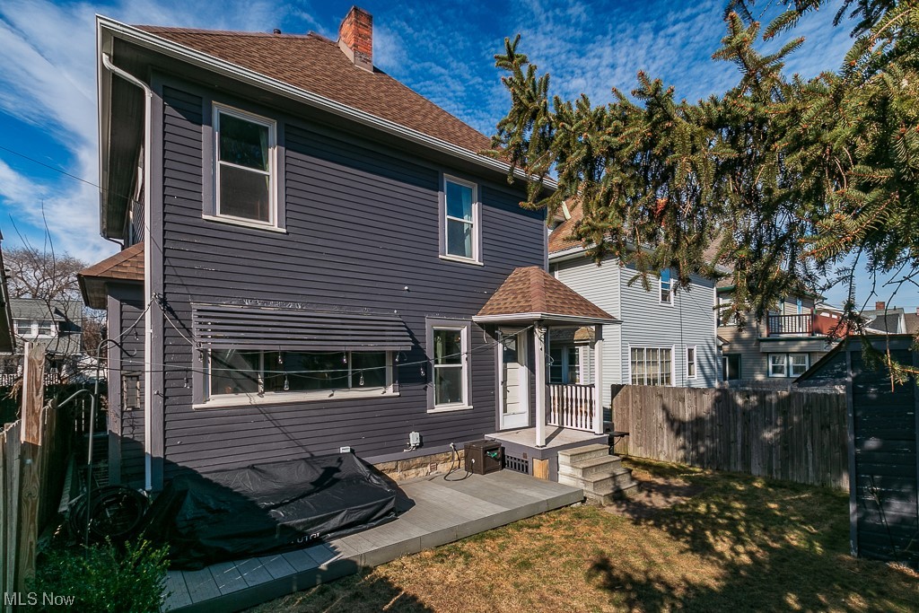 1379 Hall Avenue Lakewood OH 44107