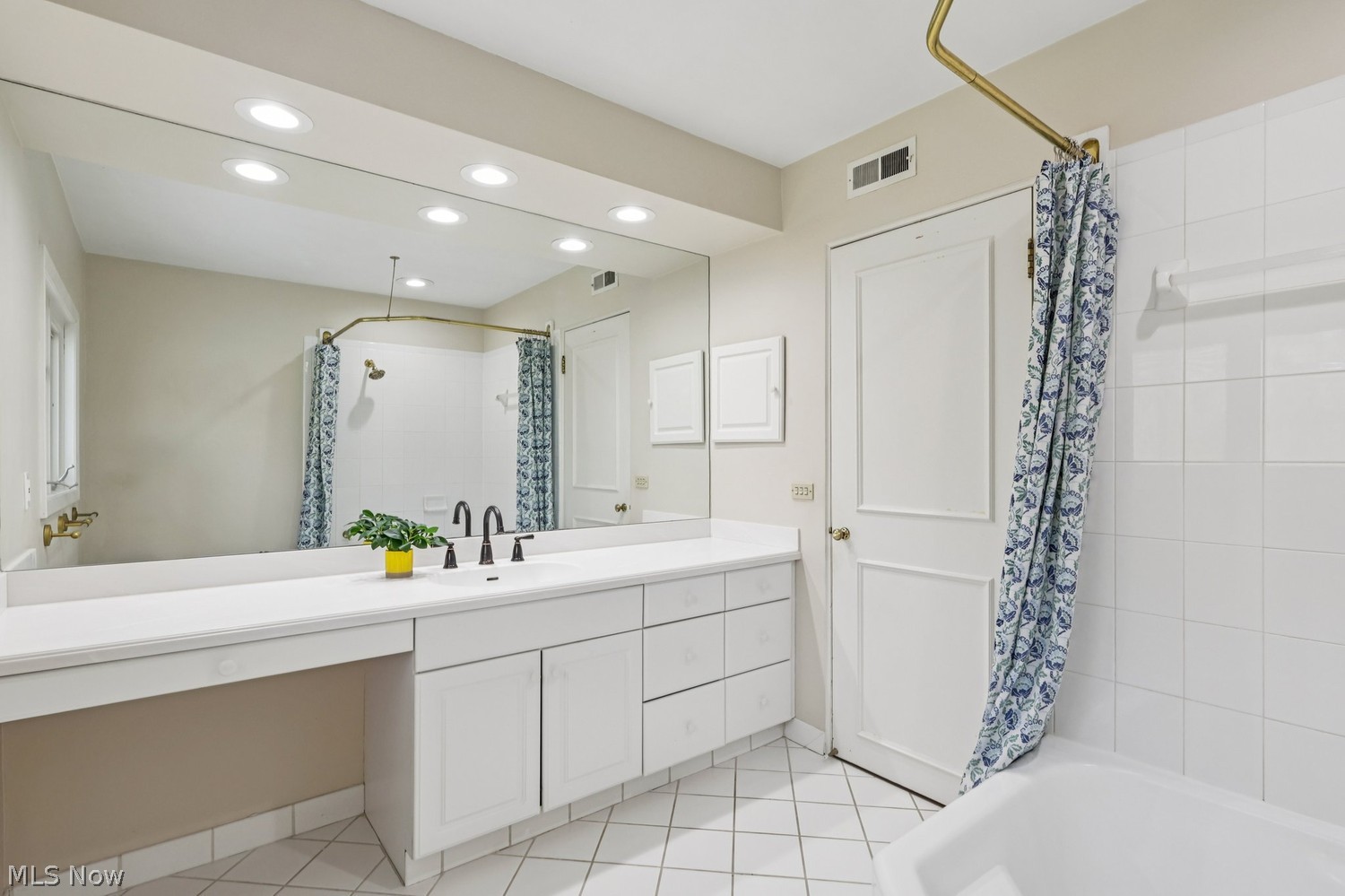 5983 Briardale Lane Solon OH 44139