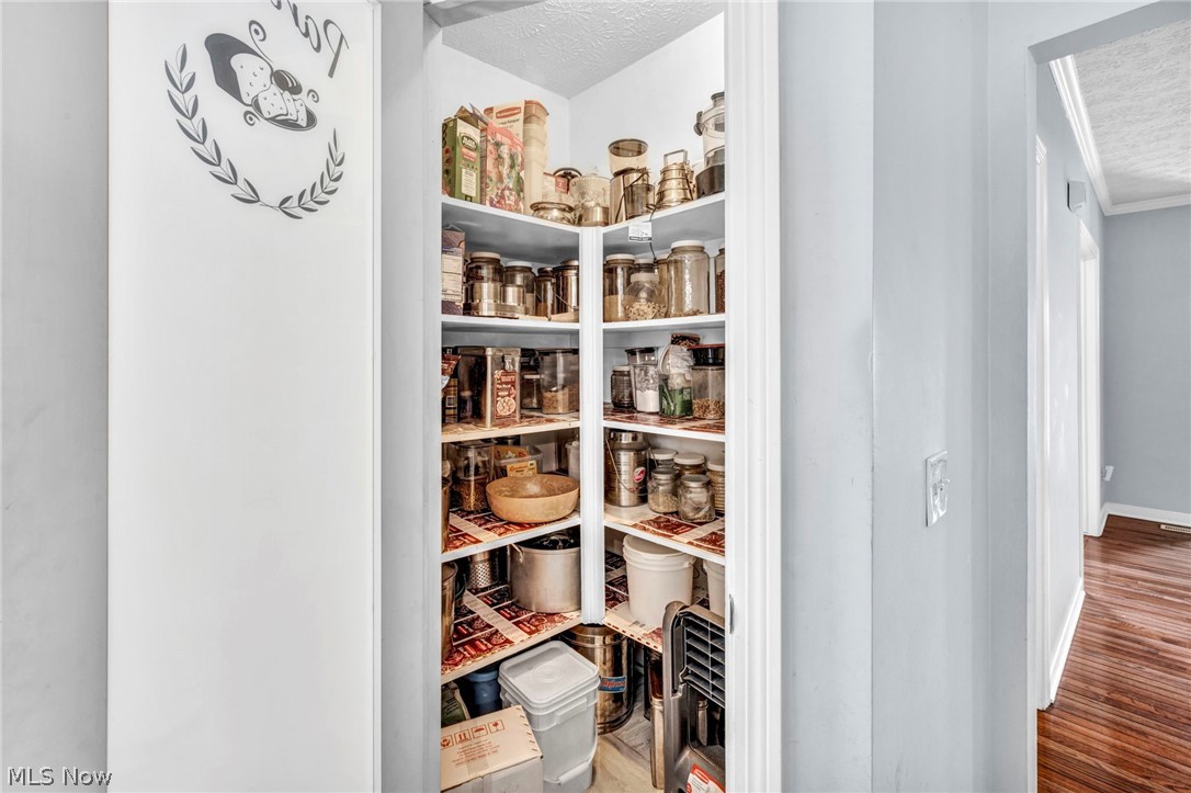 1273 Muchney Circle Akron OH 44312