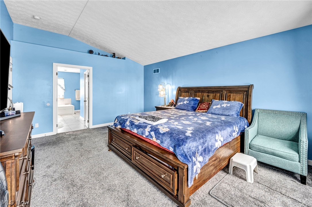 1273 Muchney Circle Akron OH 44312