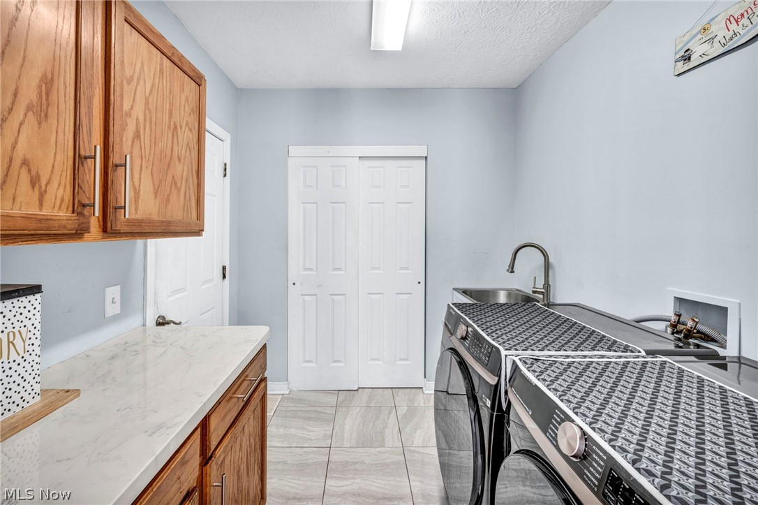 1273 Muchney Circle Akron OH 44312