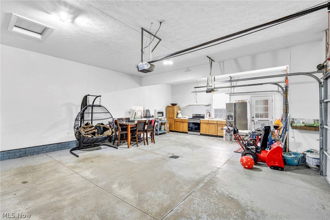 1273 Muchney Circle Akron OH 44312