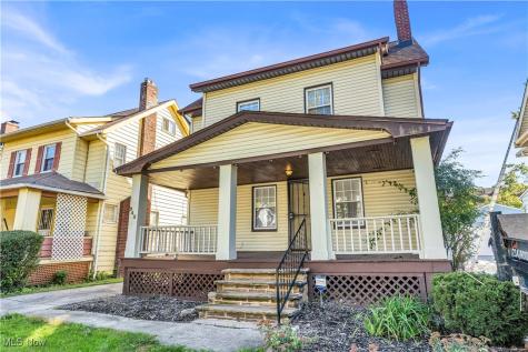 945 Nela View Road Cleveland Heights OH 44112