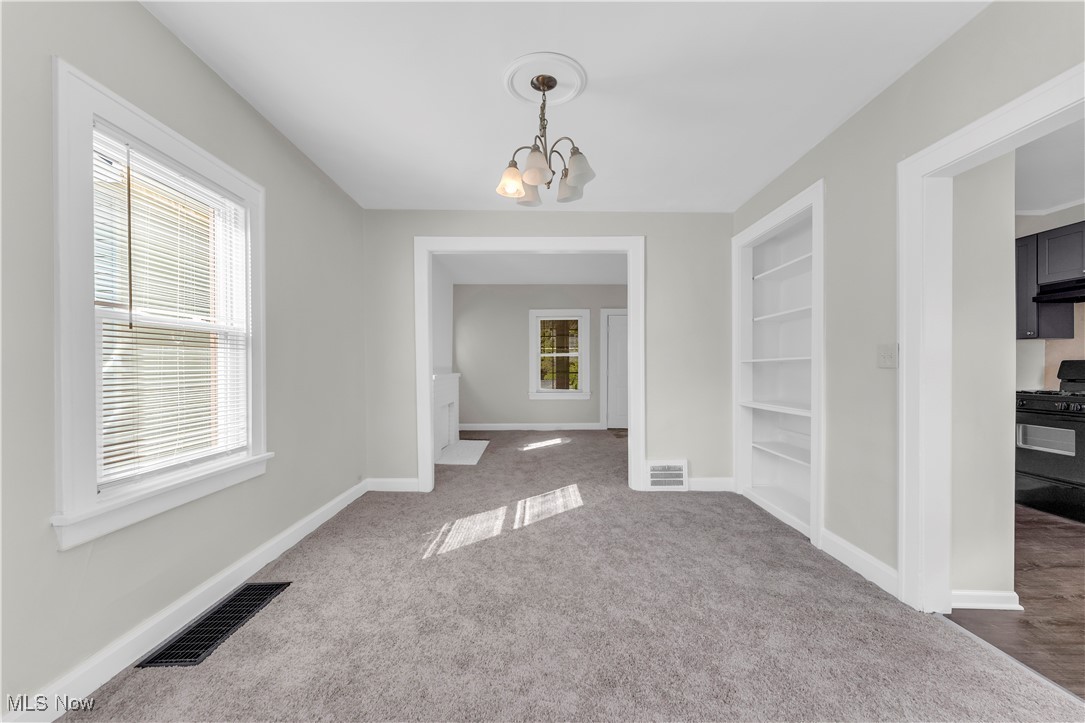 945 Nela View Road Cleveland Heights OH 44112