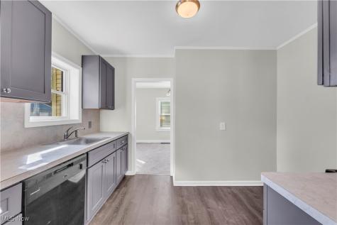 945 Nela View Road Cleveland Heights OH 44112