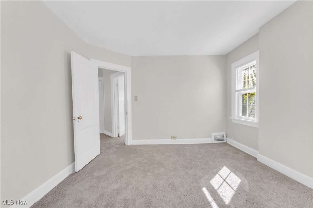 945 Nela View Road Cleveland Heights OH 44112