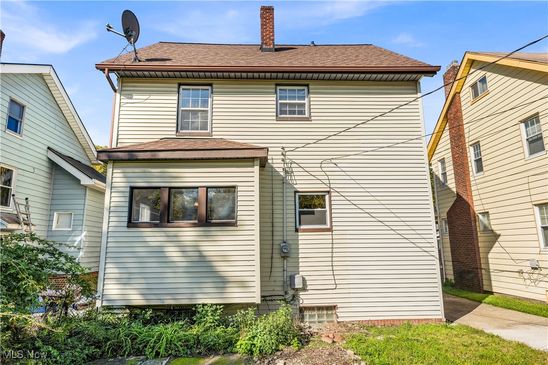 945 Nela View Road Cleveland Heights OH 44112