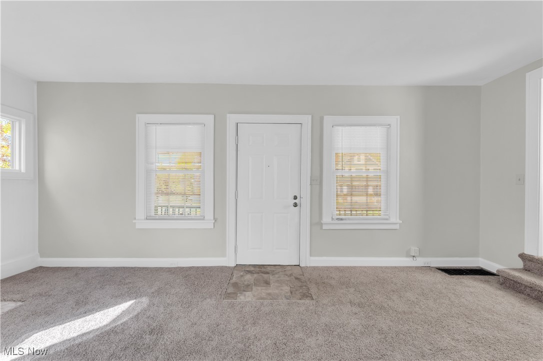945 Nela View Road Cleveland Heights OH 44112
