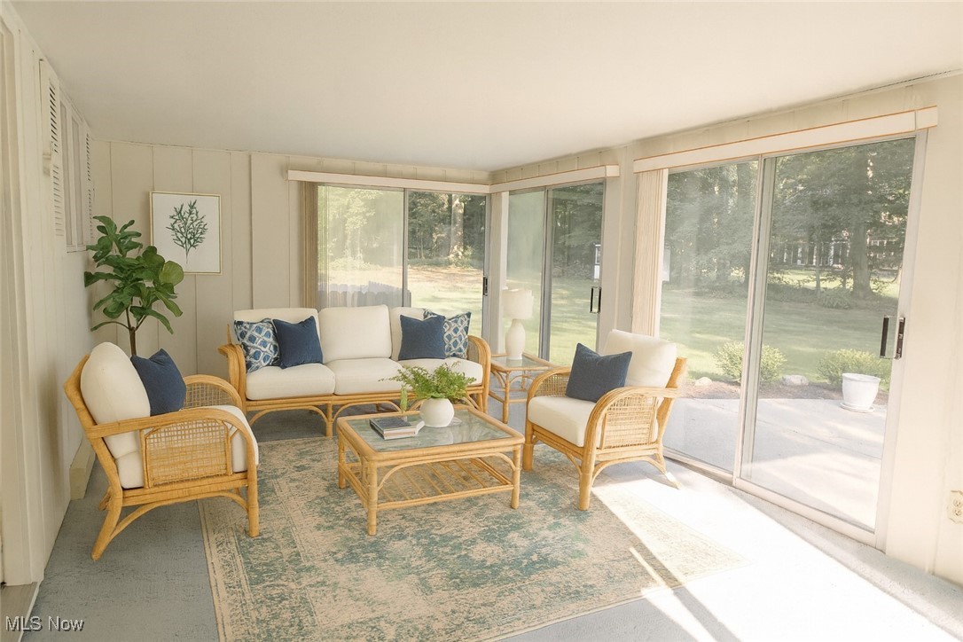 8570 Hunters Trail SE Warren OH 44484