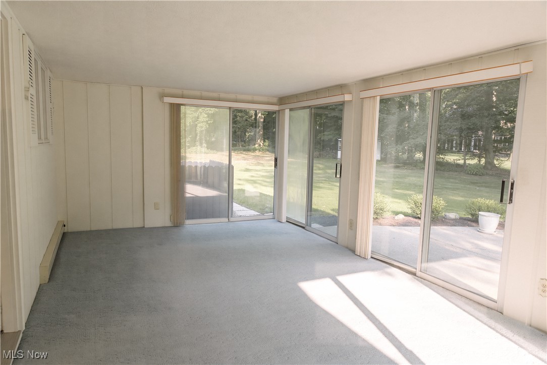 8570 Hunters Trail SE Warren OH 44484