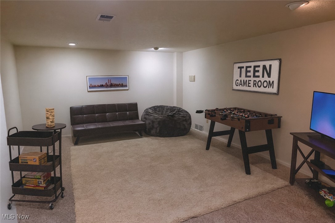 8570 Hunters Trail SE Warren OH 44484