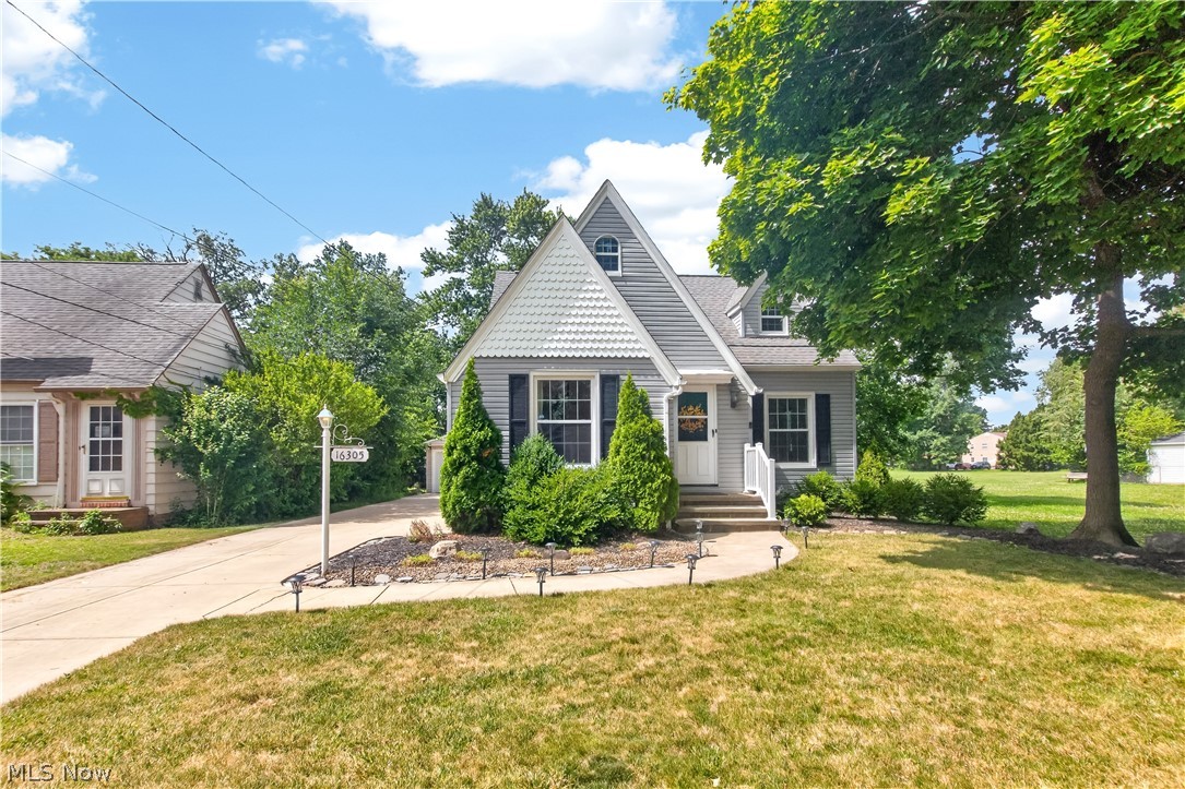 16305 Munn Road Cleveland OH 44111