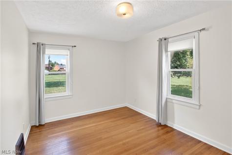 16305 Munn Road Cleveland OH 44111