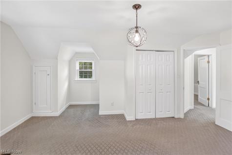 16305 Munn Road Cleveland OH 44111