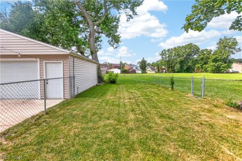 16305 Munn Road Cleveland OH 44111