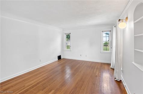 16305 Munn Road Cleveland OH 44111