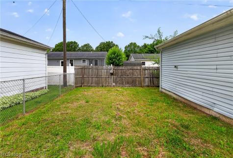 1154 Meadowbrook Avenue Alliance OH 44601