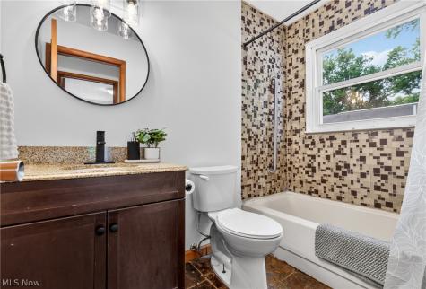 1154 Meadowbrook Avenue Alliance OH 44601