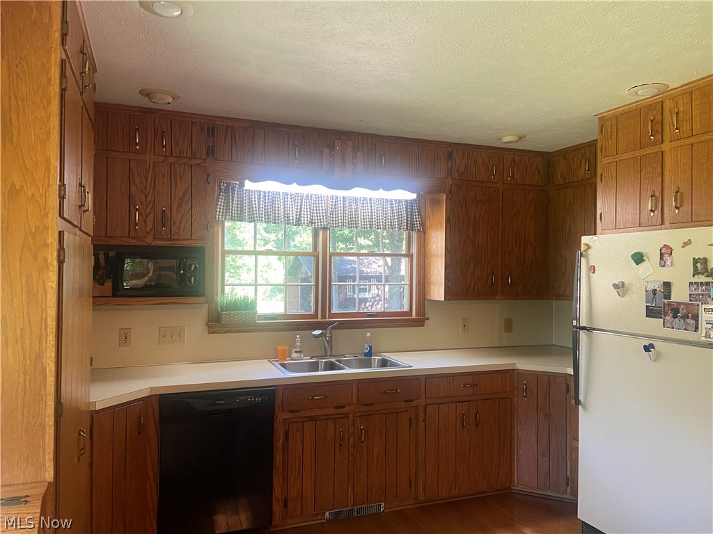 2445 S Elyria Road Wooster OH 44691
