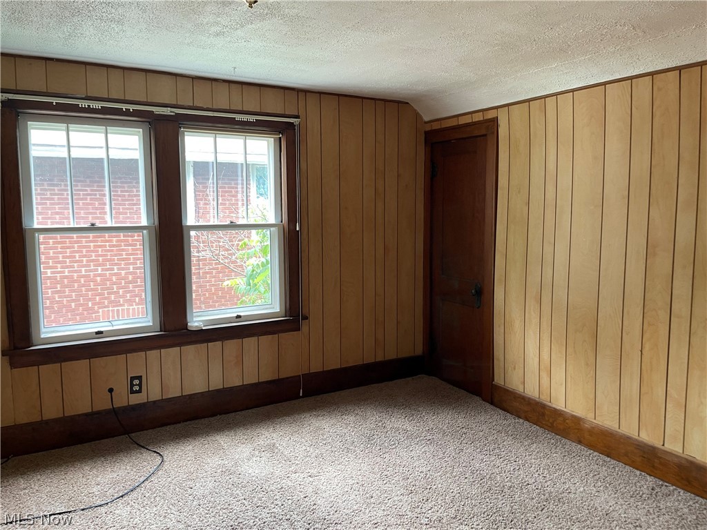142 Emerling Avenue Akron OH 44301