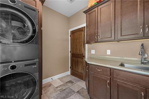 1045 N Quarry Road Amherst OH 44001