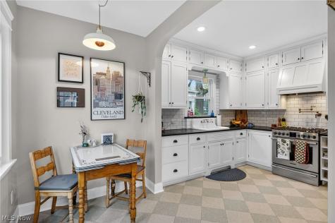 1358 Summit Avenue Lakewood OH 44107