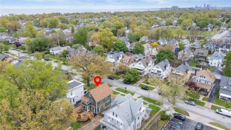 1358 Summit Avenue Lakewood OH 44107