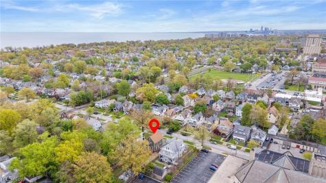 1358 Summit Avenue Lakewood OH 44107