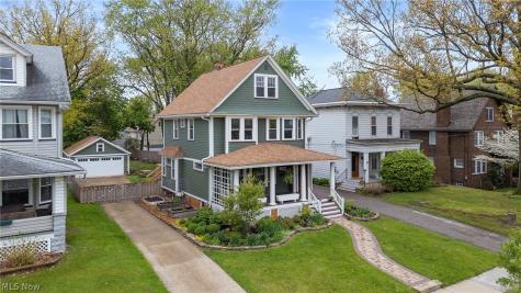 1358 Summit Avenue Lakewood OH 44107