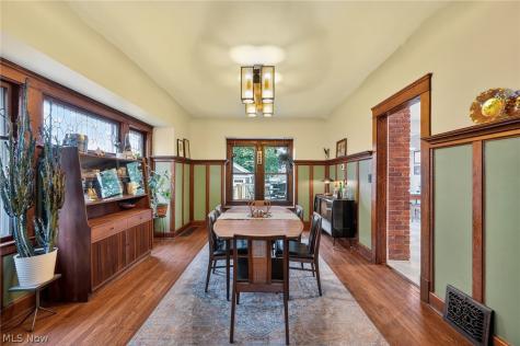 1358 Summit Avenue Lakewood OH 44107