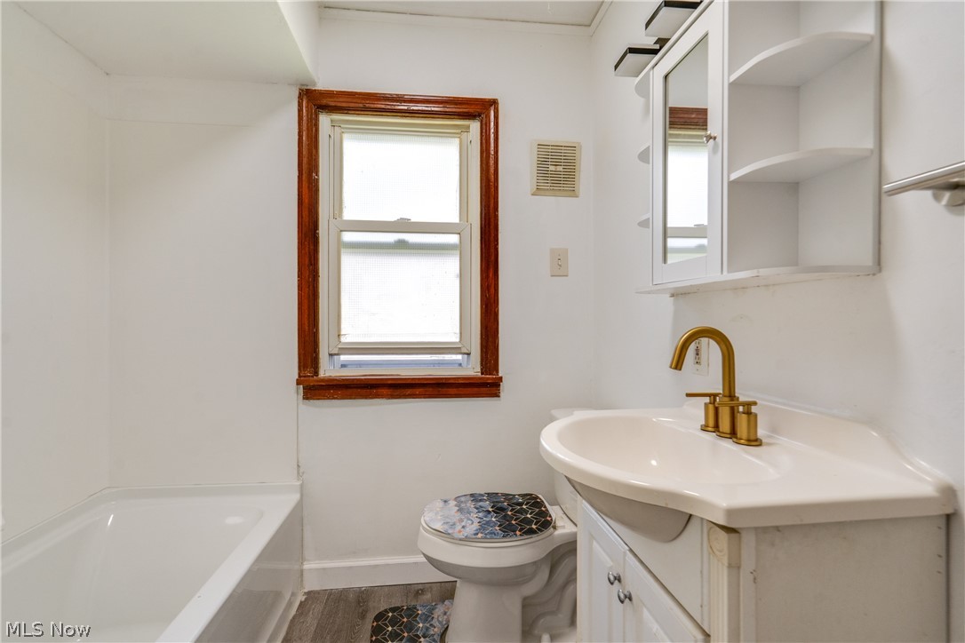 295 E Boxwood Avenue Akron OH 44301