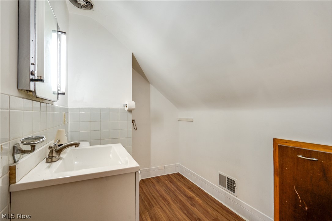 295 E Boxwood Avenue Akron OH 44301