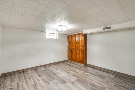 295 E Boxwood Avenue Akron OH 44301