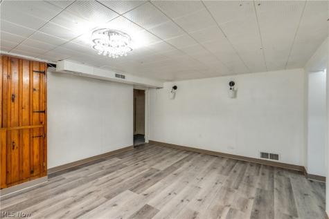295 E Boxwood Avenue Akron OH 44301