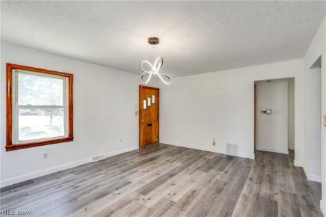 295 E Boxwood Avenue Akron OH 44301
