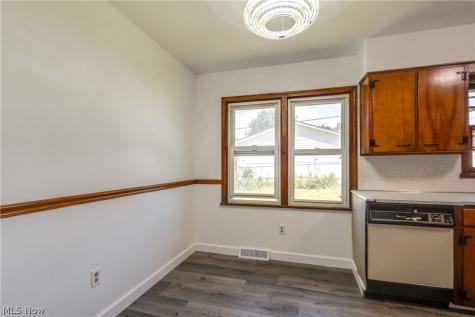 295 E Boxwood Avenue Akron OH 44301