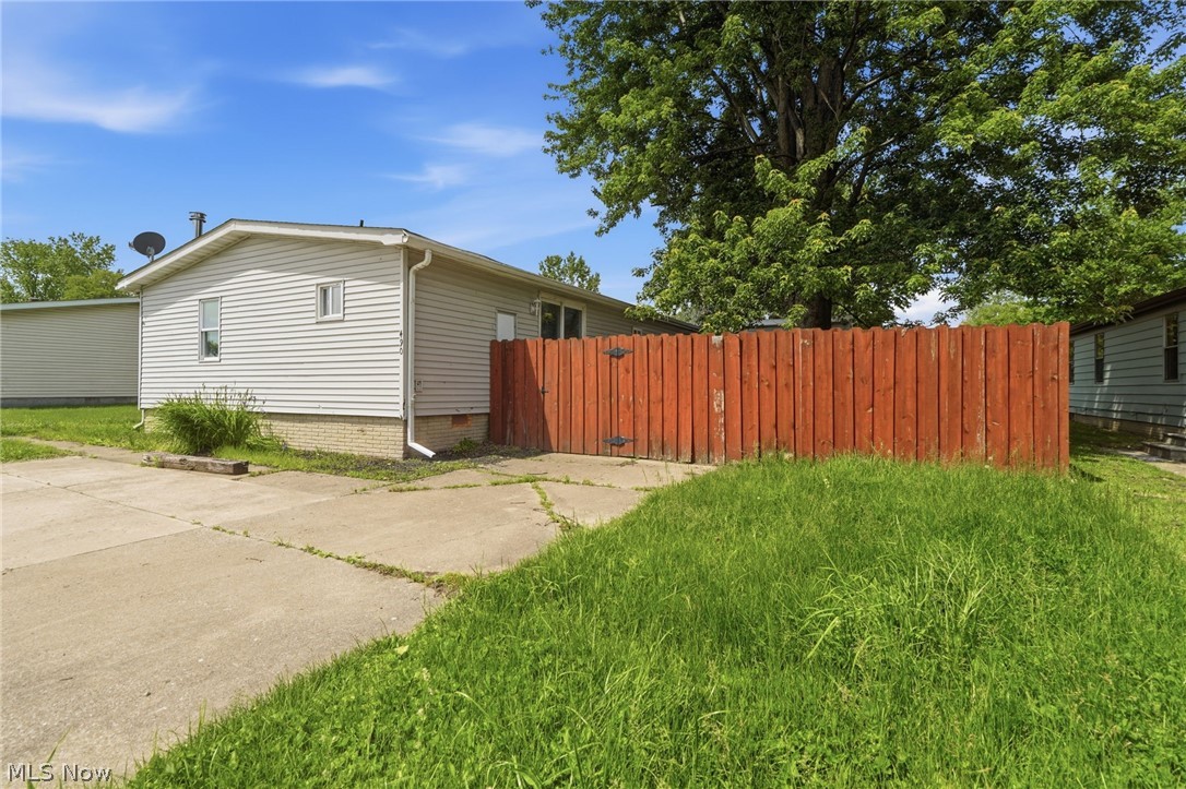 490 Arabian Court Lagrange OH 44050