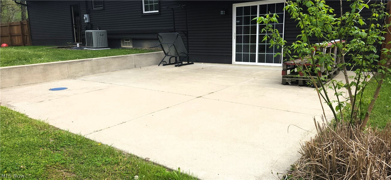 3525 Balsamwood Boulevard NW Uniontown OH 44685