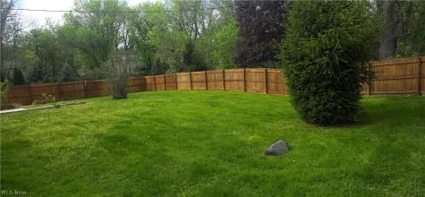 3525 Balsamwood Boulevard NW Uniontown OH 44685