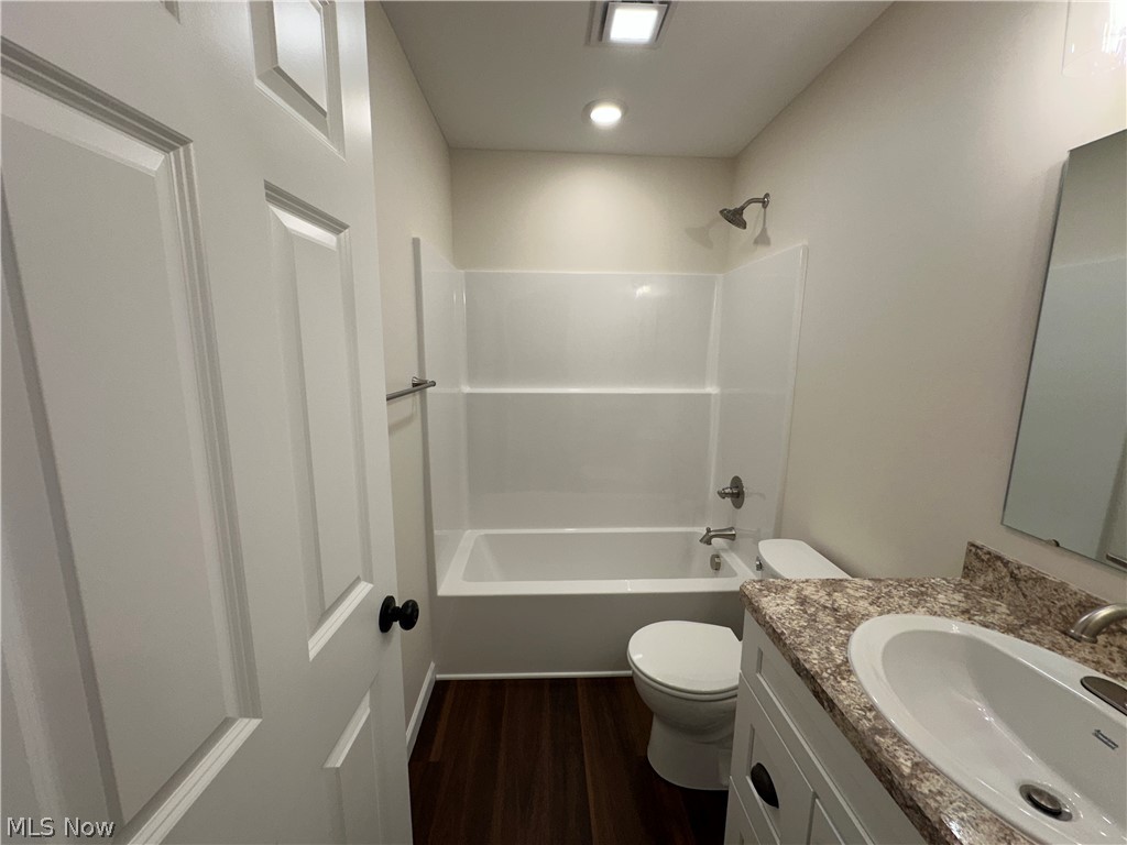 43 Narcissa Avenue Struthers OH 44471