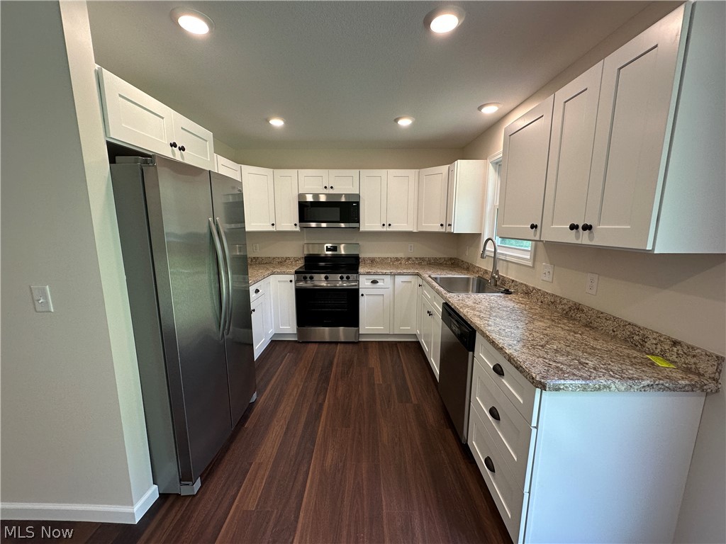 43 Narcissa Avenue Struthers OH 44471