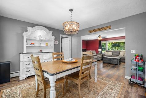 1908 Wallace Lane Lorain OH 44053