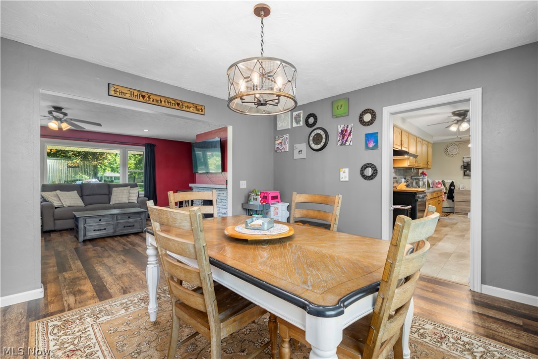 1908 Wallace Lane Lorain OH 44053