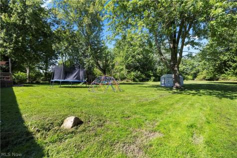 1908 Wallace Lane Lorain OH 44053