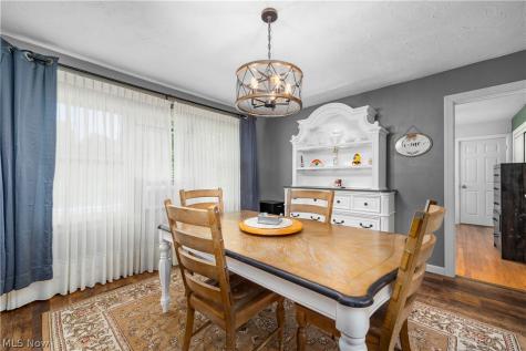 1908 Wallace Lane Lorain OH 44053